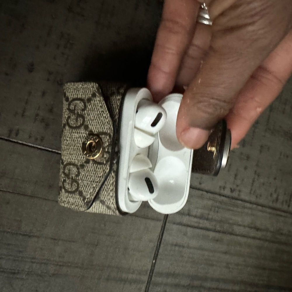 Ophida case for AirPods Pro
